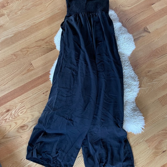 *NWOT Loose Overall Jumpsuit - Picture 4 of 5